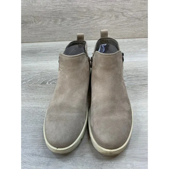 ECCO Soft 7 Tred Women's Sneakers Taupe Nubuck Leather 8 Zip Ankle Boots - Picture 2 of 10